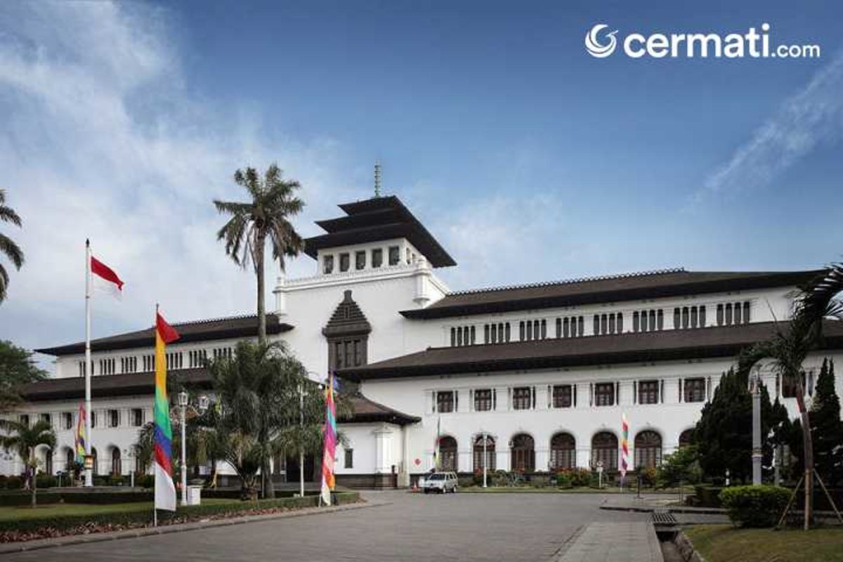 Tempat Makan Di Bandung Yang Wajib Dikunjungi Cermati Com