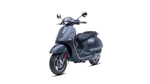 Kredit Motor Piaggio Vespa GTS 150 3V 2018 DP Rendah 