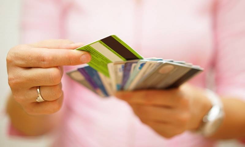 Kartu Kredit yang Banyak Dipakai