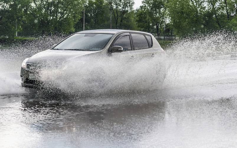 Asuransi Banjir Untuk Mobil