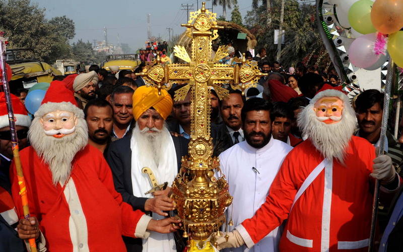 Tradisi Unik Natal di India