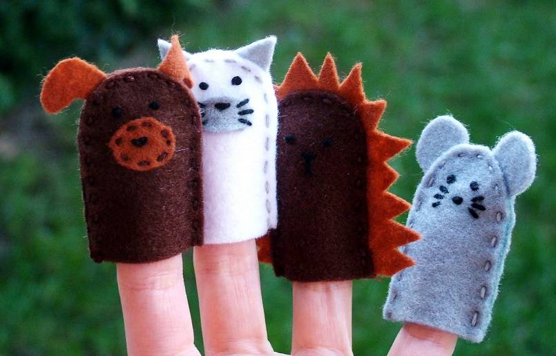 Main Boneka Jari