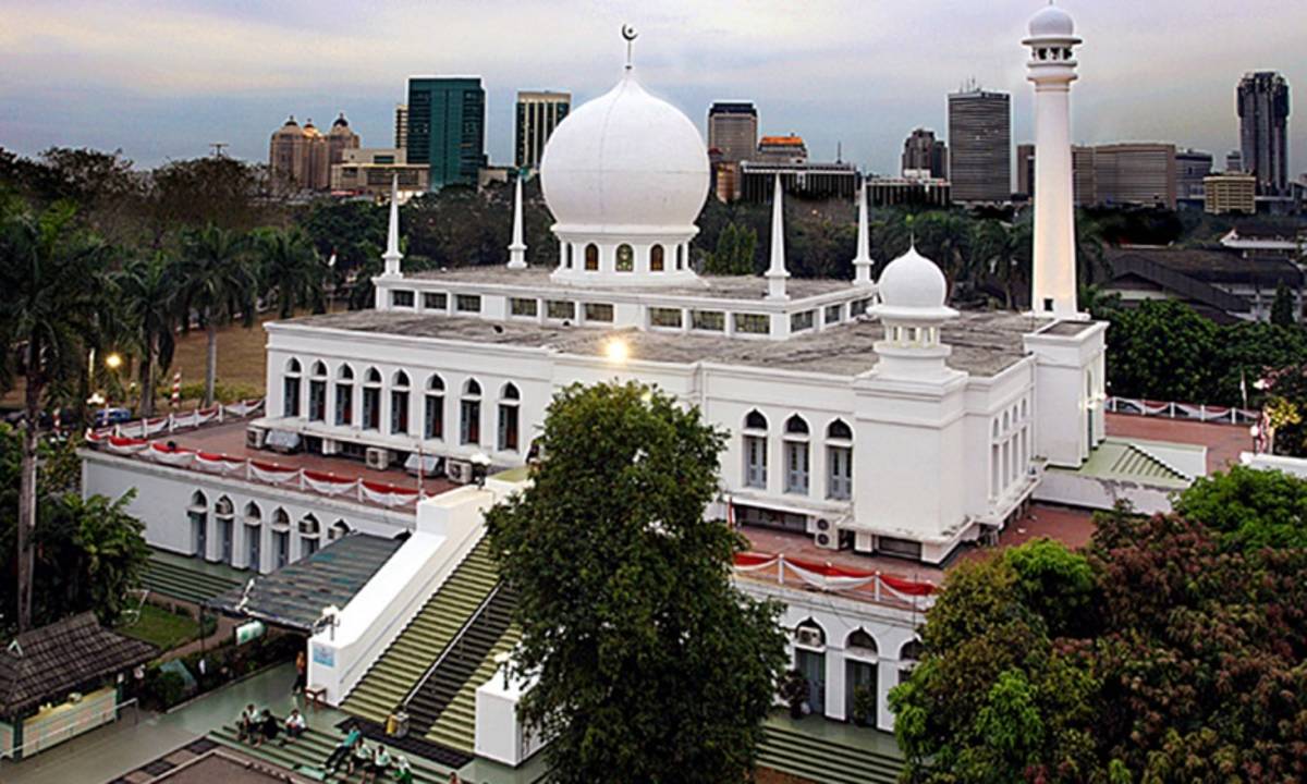 Sambil Menunggu Waktu Berbuka, Ayo Nikmati 7 Wisata Religi Di Jakarta Ini - Cermati.com