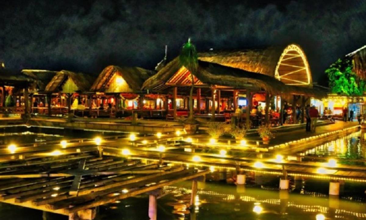 Destinasi Wisata  Malam  Favorit di Semarang ClimChalp