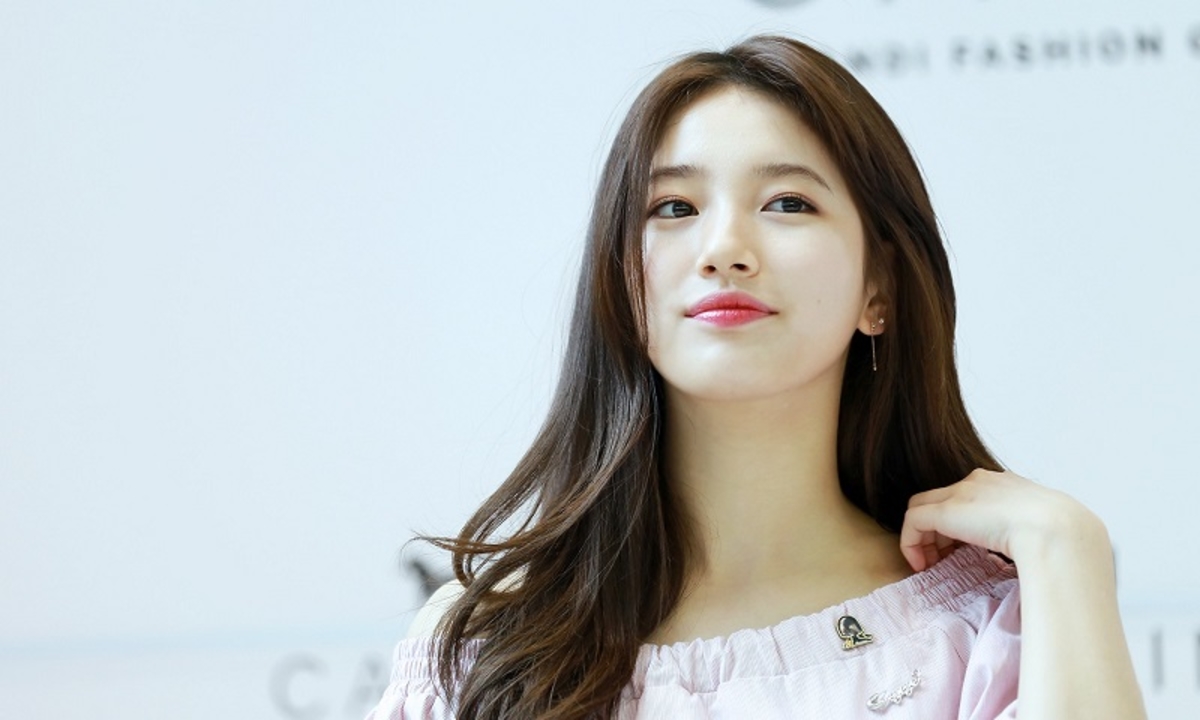 Bae Suzy via soompi