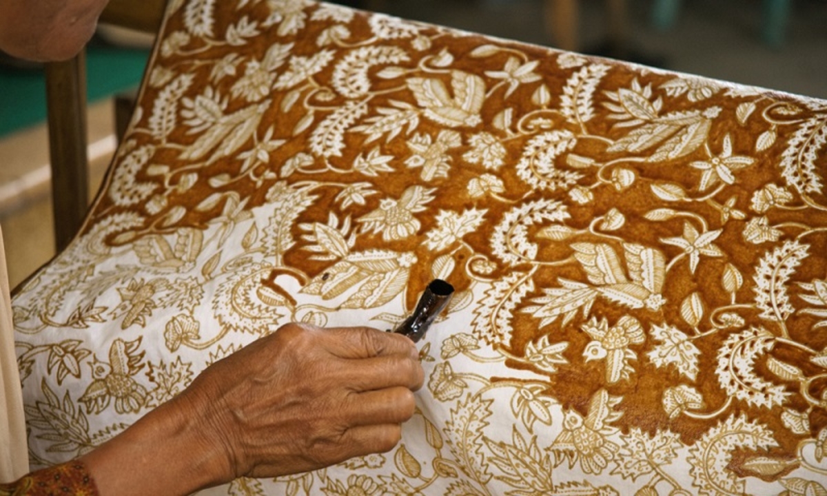 Karya Batik Dengan Alat Canting Disebut Istilah Batik - Berbagai Alat