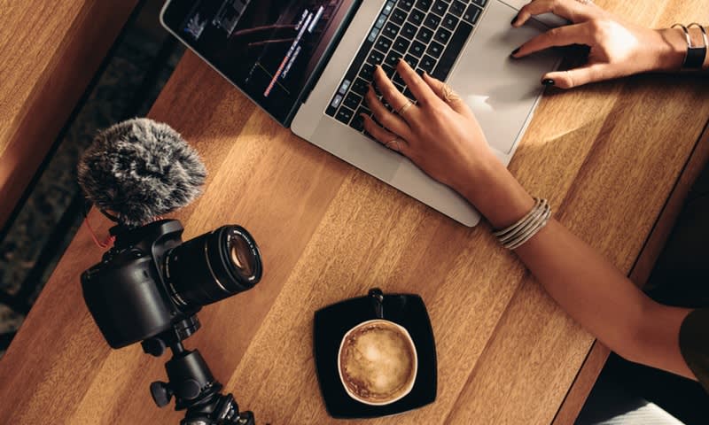 Memiliki Peralatan untuk Membuat dan Mengedit Video