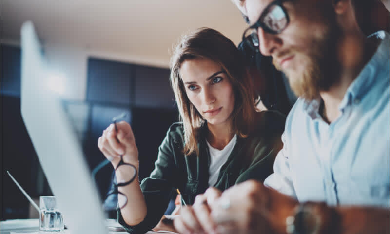4 Tips for SuccessfulLy Working with Strangers