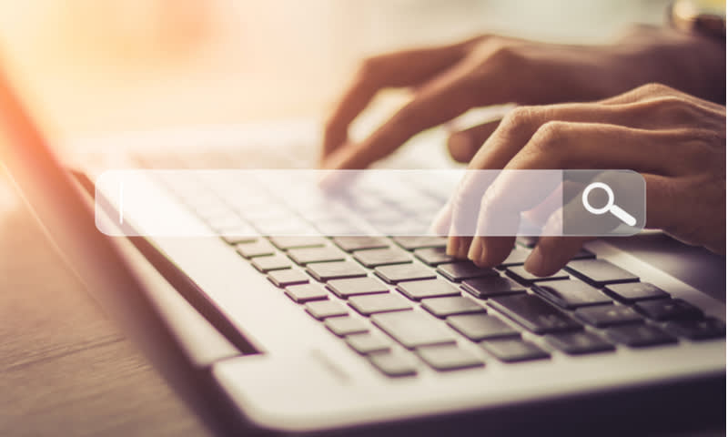 mencari informasi sebanyak-banyaknya