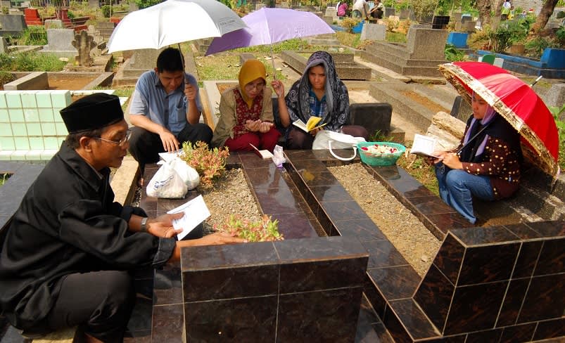 Ziarah Makam