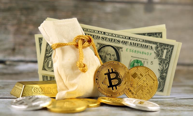 Emas dan Dollar
