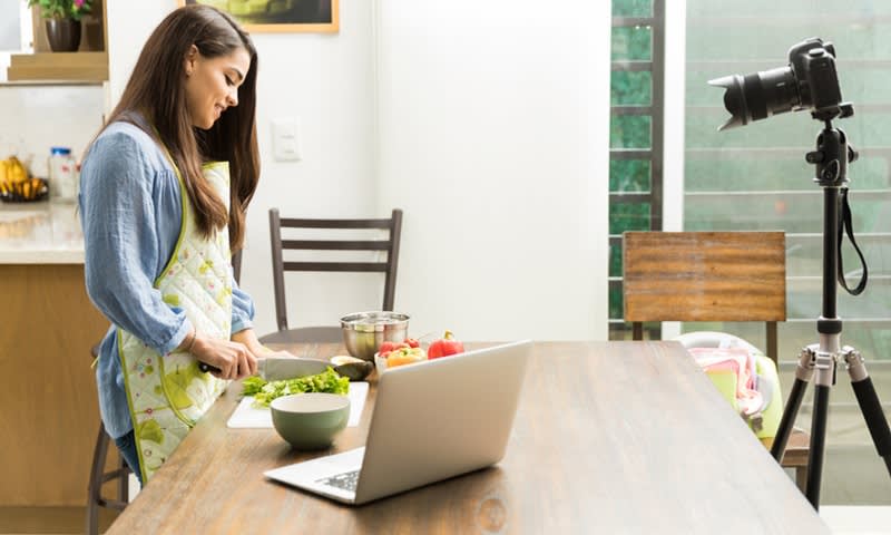 Membuat Video Cara Memasak untuk Konten Tambahan