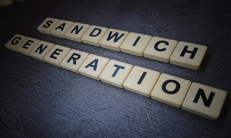 generasi sandwich