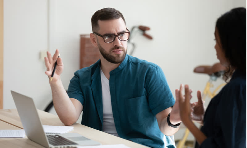 sabar menghadapi rekan kerja yang kurang baik