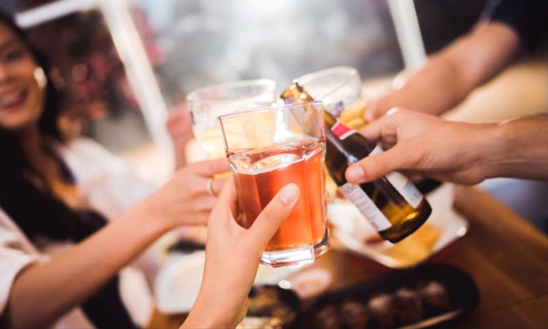 Kurangi Minum Alkohol