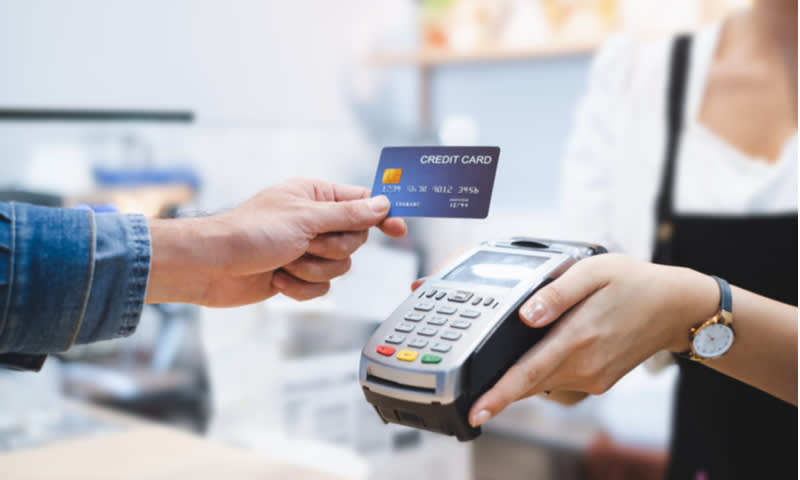 pembayaran dengan kartu kredit