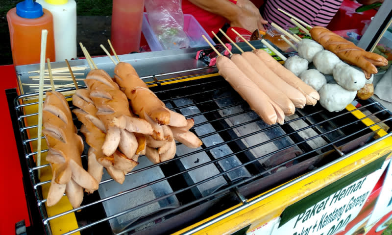 sosis dan bakso bakar