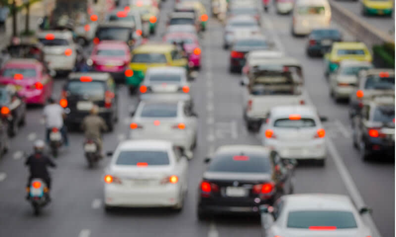 Traffic late. постоянная пробка. Heavy traffic. Traffic late. автомагистраль.