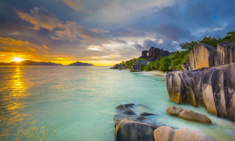 Pantai Terindah di Dunia Anse Source D’Argent