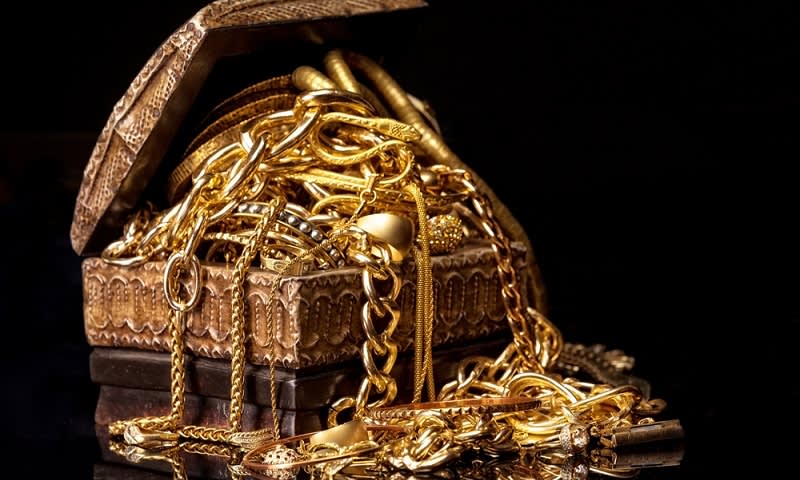 perhiasan emas