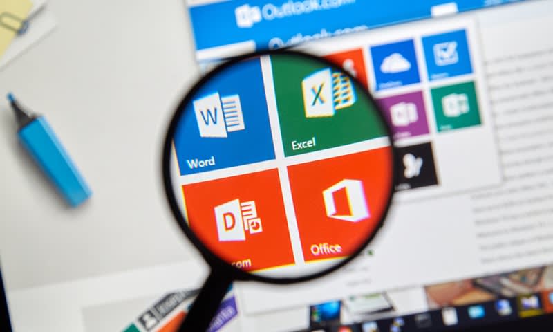 Mengoperasikan Software Microsoft