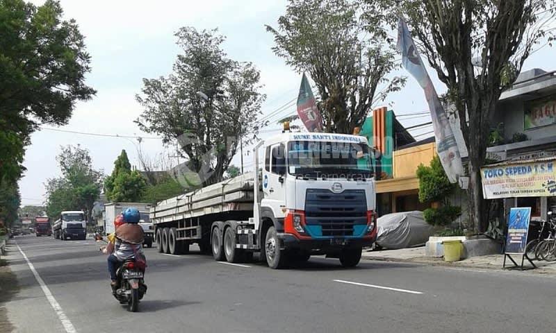 Truk Dilarang Melintas